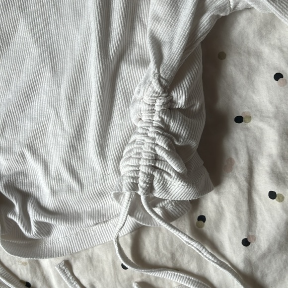 White long sleeve side scrunch ties - Picture 2 of 6